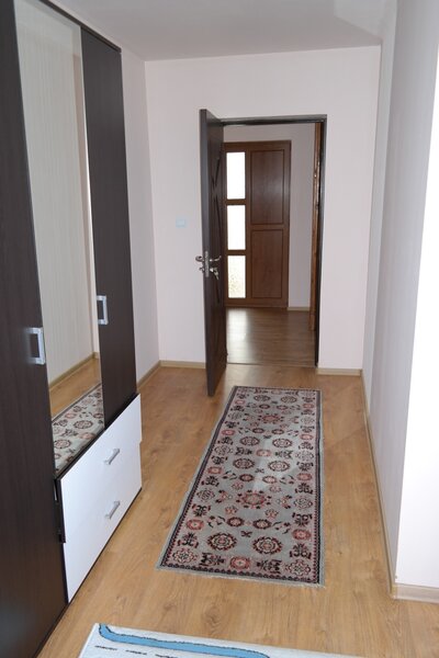 Slanic, casa de vacanta, mica pensiune, P+1E, an 2014